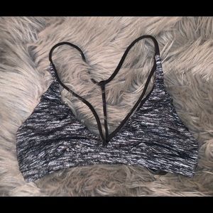 Victoria Sport Thin Sport Bra Size small